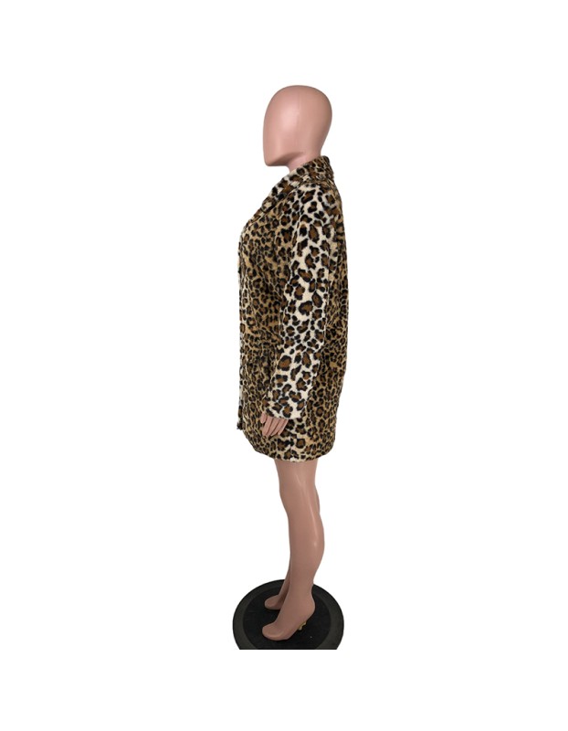 Black And White Extra Cover Women's Leopard Print Pocket Loose Plush Coat YM8629