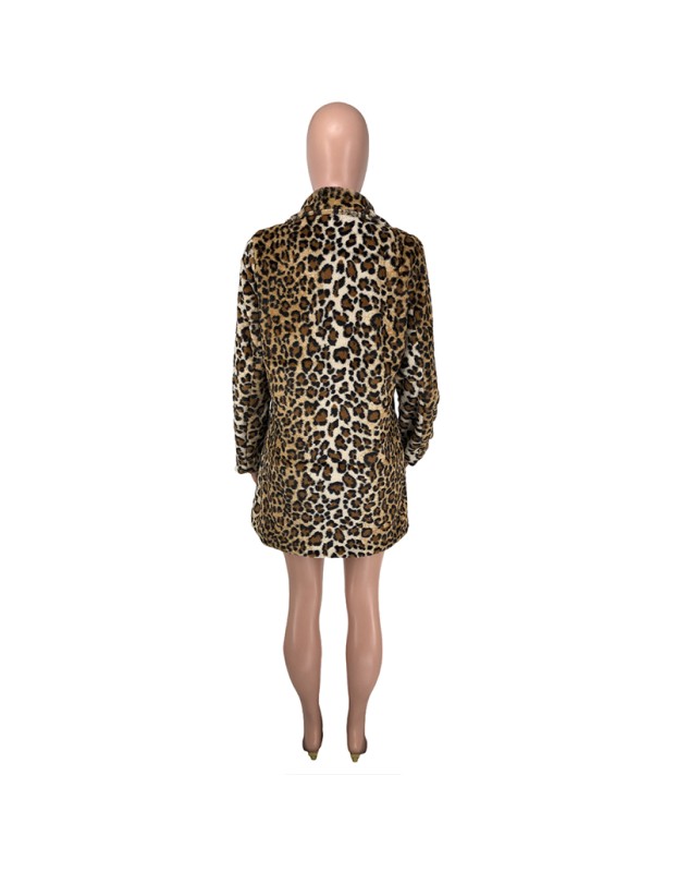 Black And White Extra Cover Women's Leopard Print Pocket Loose Plush Coat YM8629