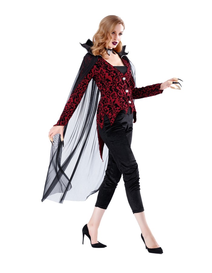 Female vampire plays masquerade costumeM40687