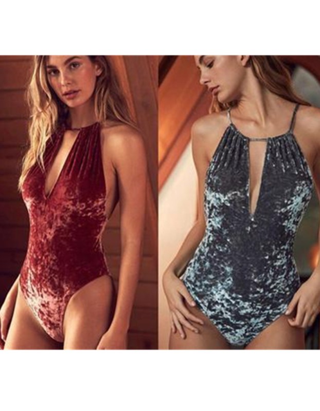 Sexy female tight jumpsuit M68271