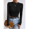 Wholesale Undershirt Slim Fit Vintage T-shirt Plaid Round T-shirts Women Pleated Top ZY1052